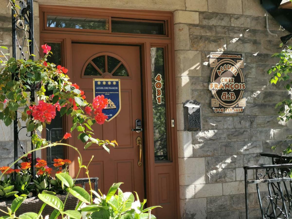 Accueil Chez Francois Panzió Montréal Kültér fotó