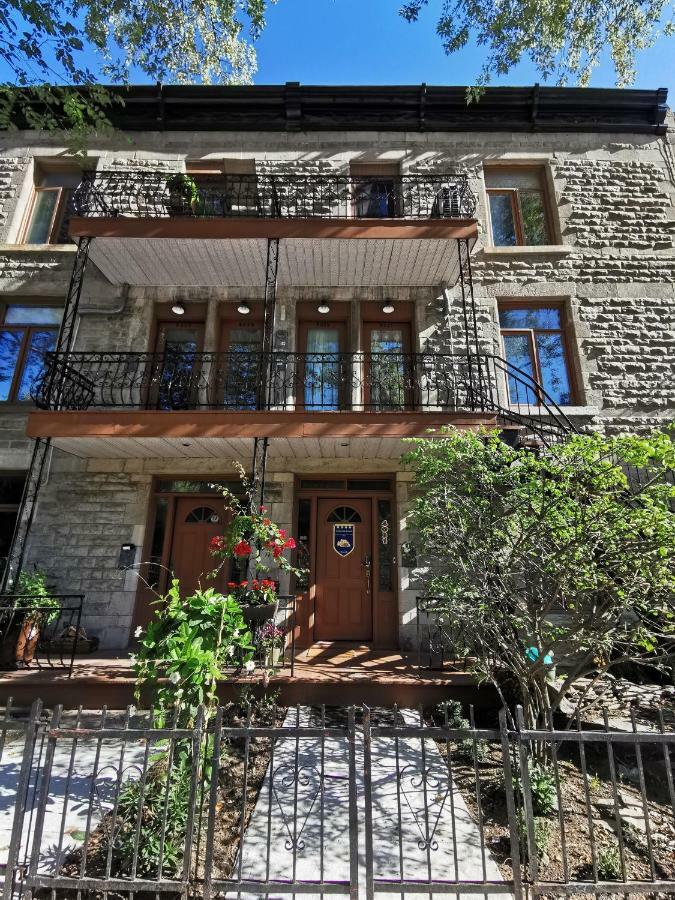 Accueil Chez Francois Panzió Montréal Kültér fotó